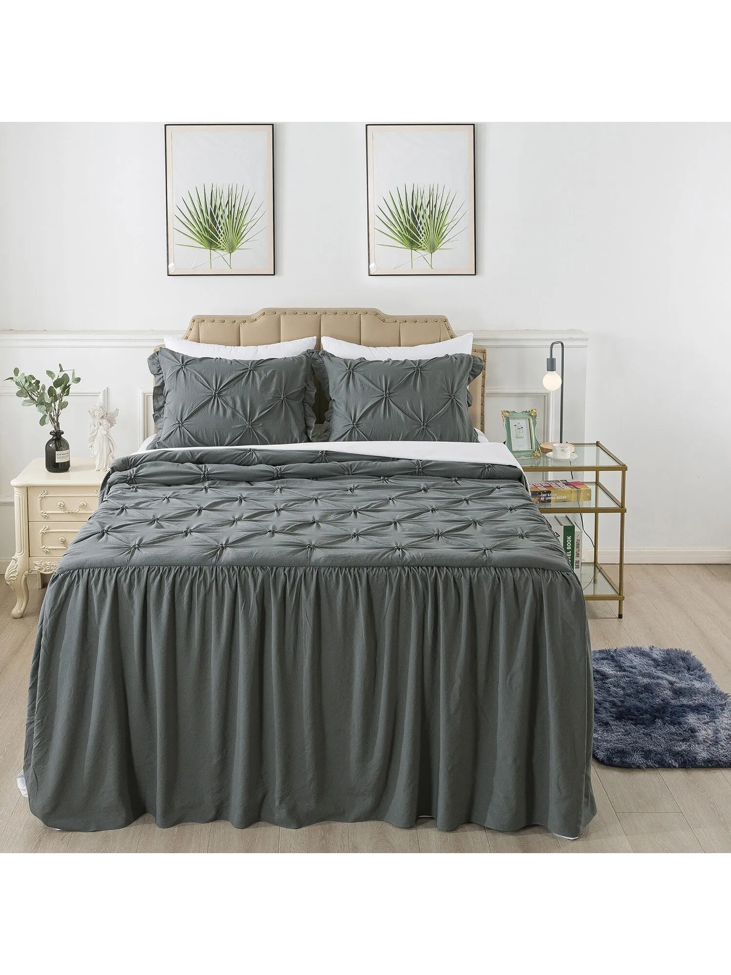 4/5 Piece Pintuck Ruffle Skirt Bedspread Set with a Fluffy Rug