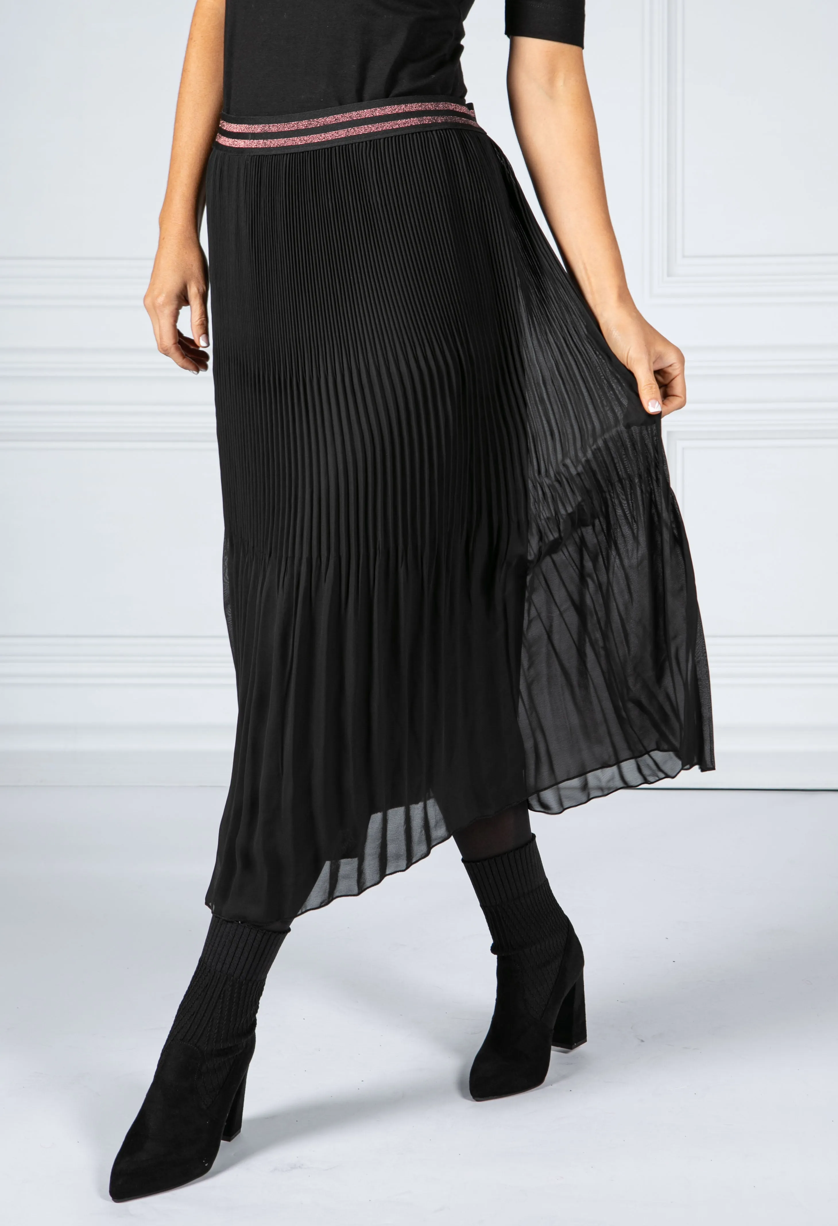 Plisse Skirt with Glittered Waistband