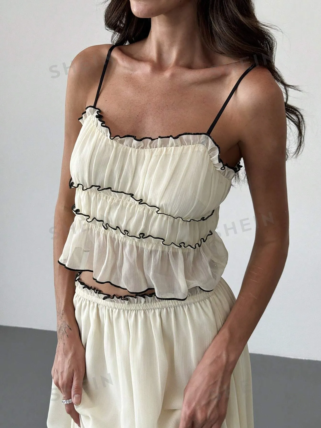 Romantic Date/ Vacation Contrast Trim Texture Layered Camisole Top   Contrast Trim Umbrella Skirt Two-Piece Set For Women