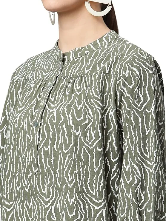 Women's Solid Round Neck Blouson Top